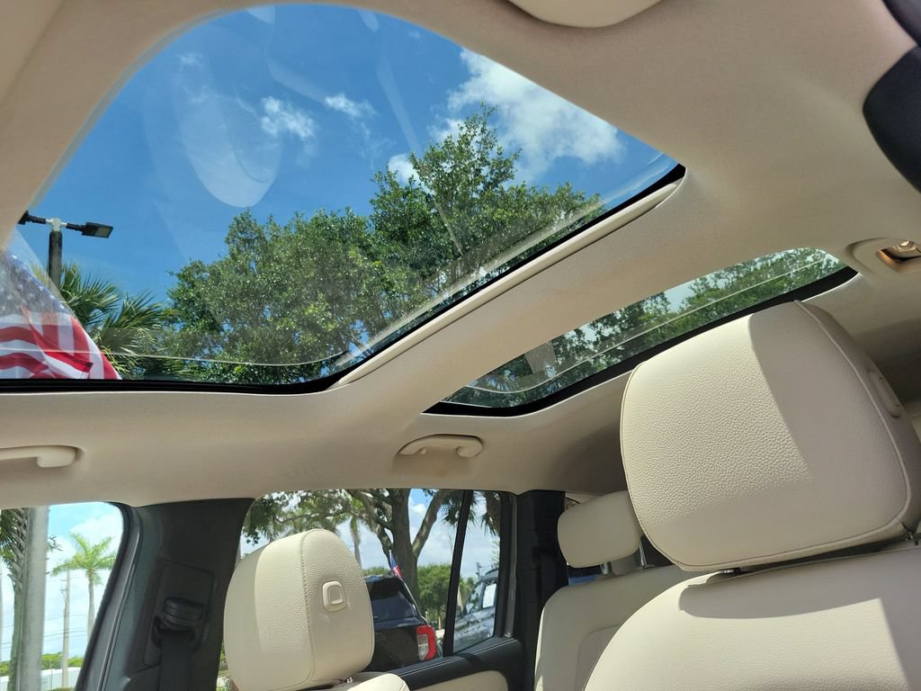 Used 2023 Mercedes-Benz GLB 250 image 25