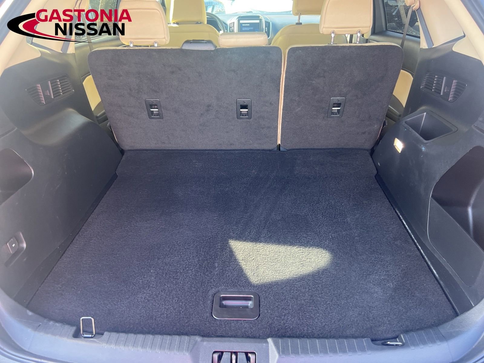 Used 2022 Ford Edge SE image 32