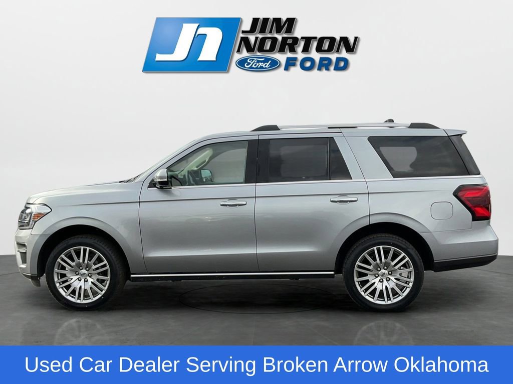 Used 2024 Ford Expedition Limited AWD/4WD image 7