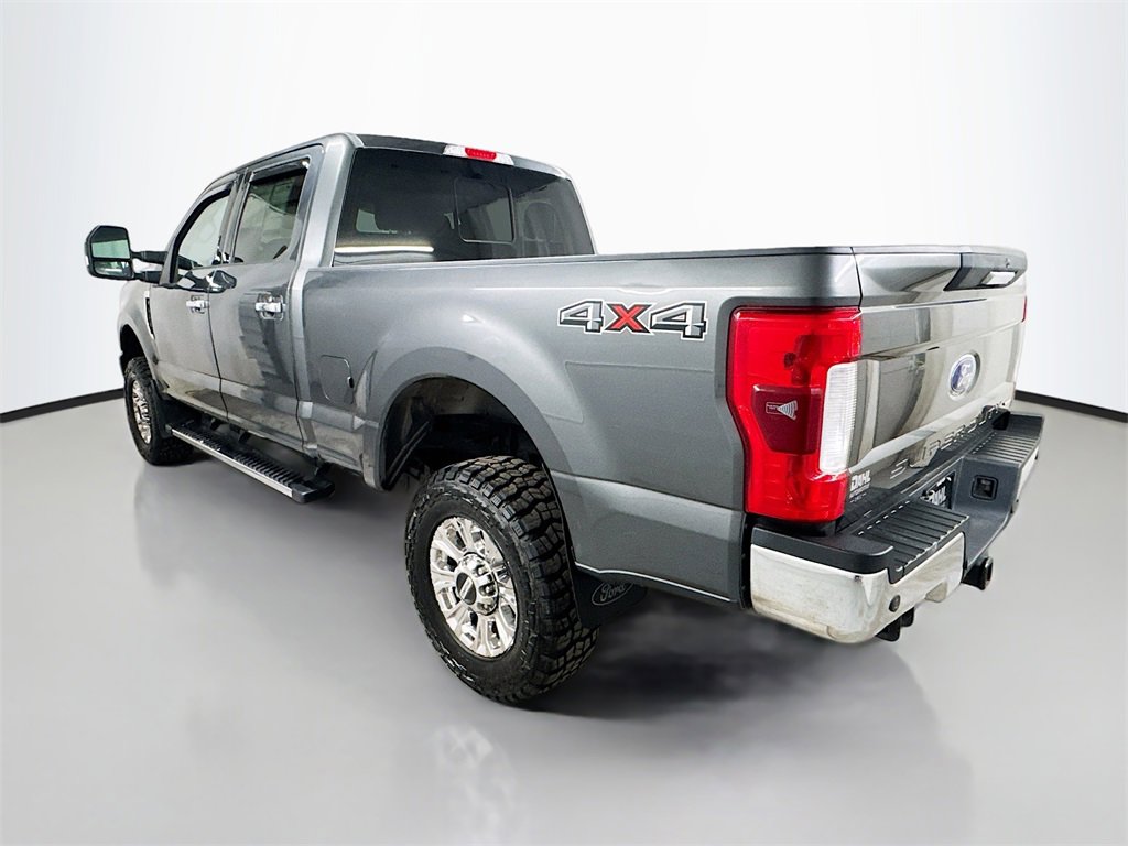 Used 2017 Ford F350 Lariat image 8