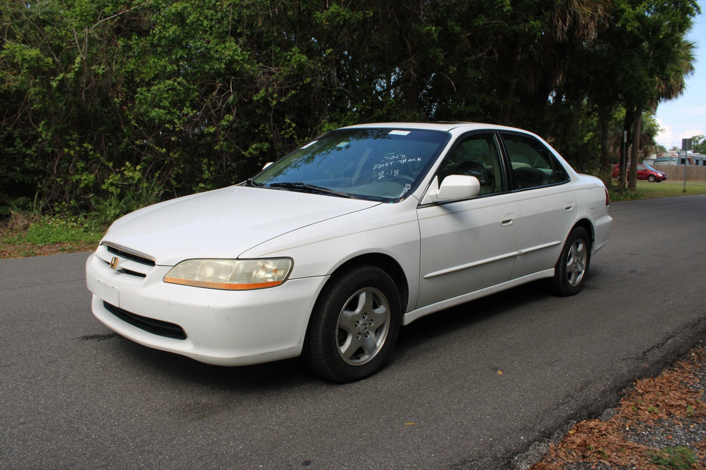 Used 2000 Honda Accord EX image 1