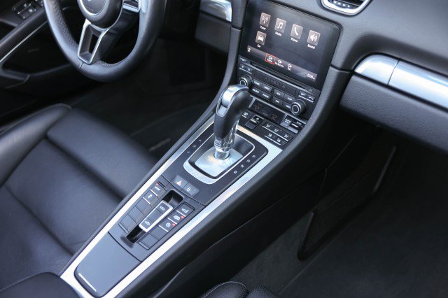 Used 2019 Porsche 718 Boxster S RWD image 25