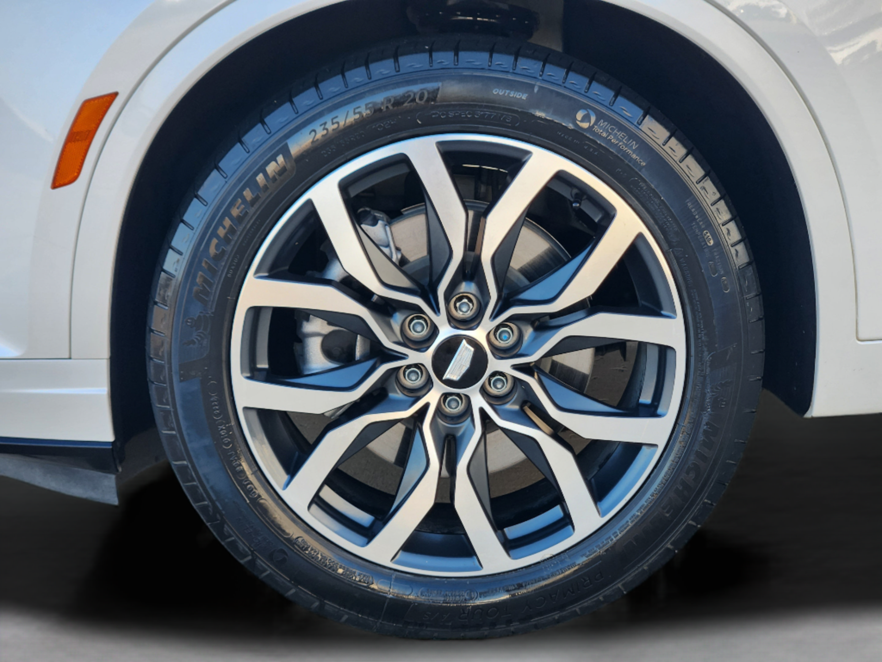 Used 2023 Cadillac XT6 Luxury FWD image 9