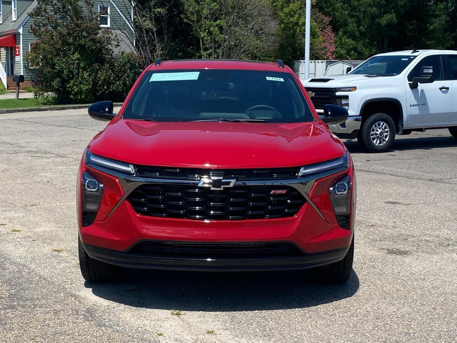 New 2026 Chevrolet Trax RS w/ Sunroof Package FWD image 6