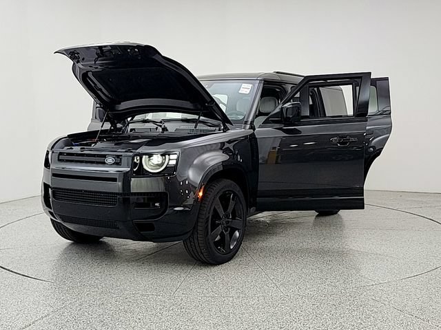 New 2026 Land Rover Defender 130 V8 AWD/4WD image 9