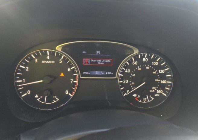 Used 2019 Nissan Pathfinder Platinum image 5