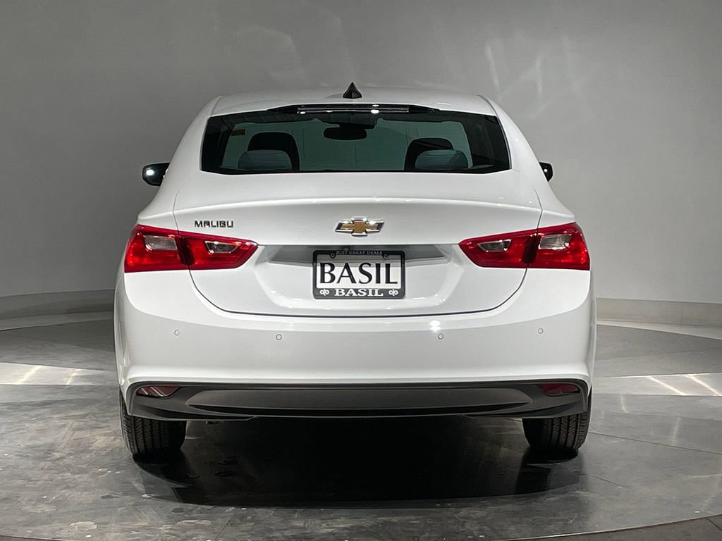 Used 2024 Chevrolet Malibu LS w/ Driver Confidence Package image 12