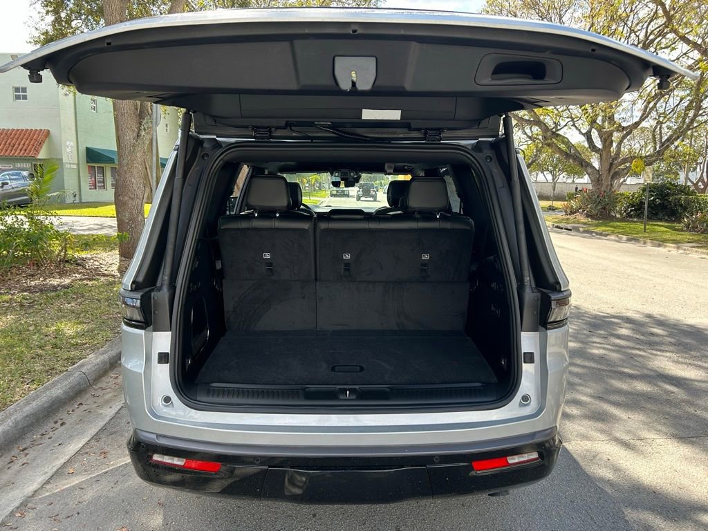New 2026 Jeep Grand Wagoneer Limited AWD/4WD image 46