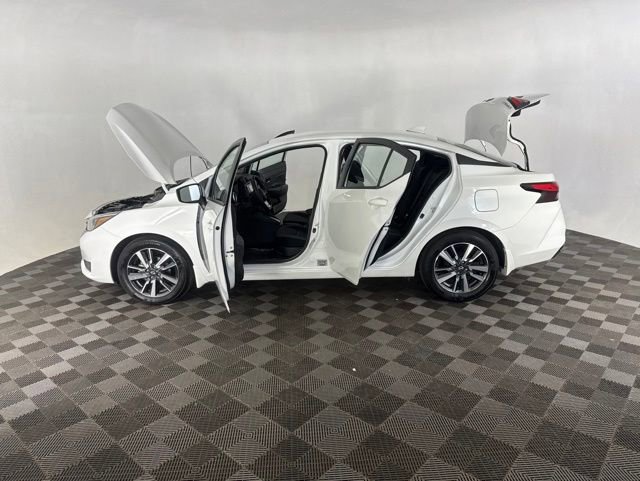 Certified 2025 Nissan Versa SV w/ Trunk Package FWD image 9