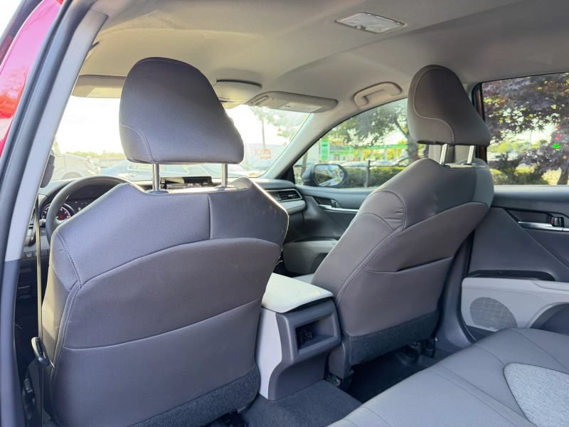 Used 2021 Toyota Camry LE AWD/4WD image 16