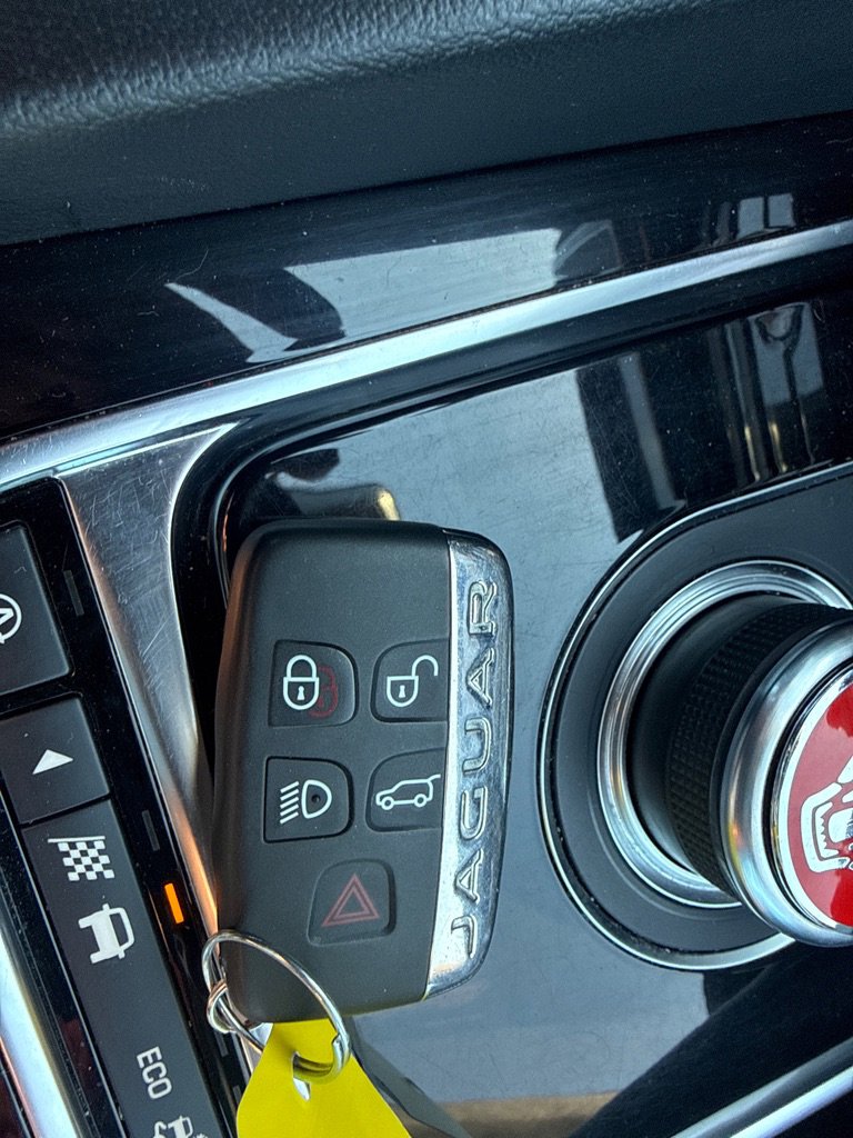 Used 2020 Jaguar F-PACE S image 35