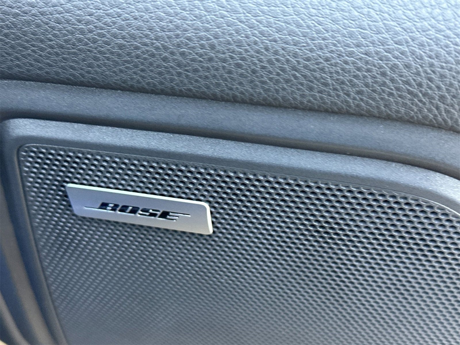 Used 2025 Porsche Macan image 20