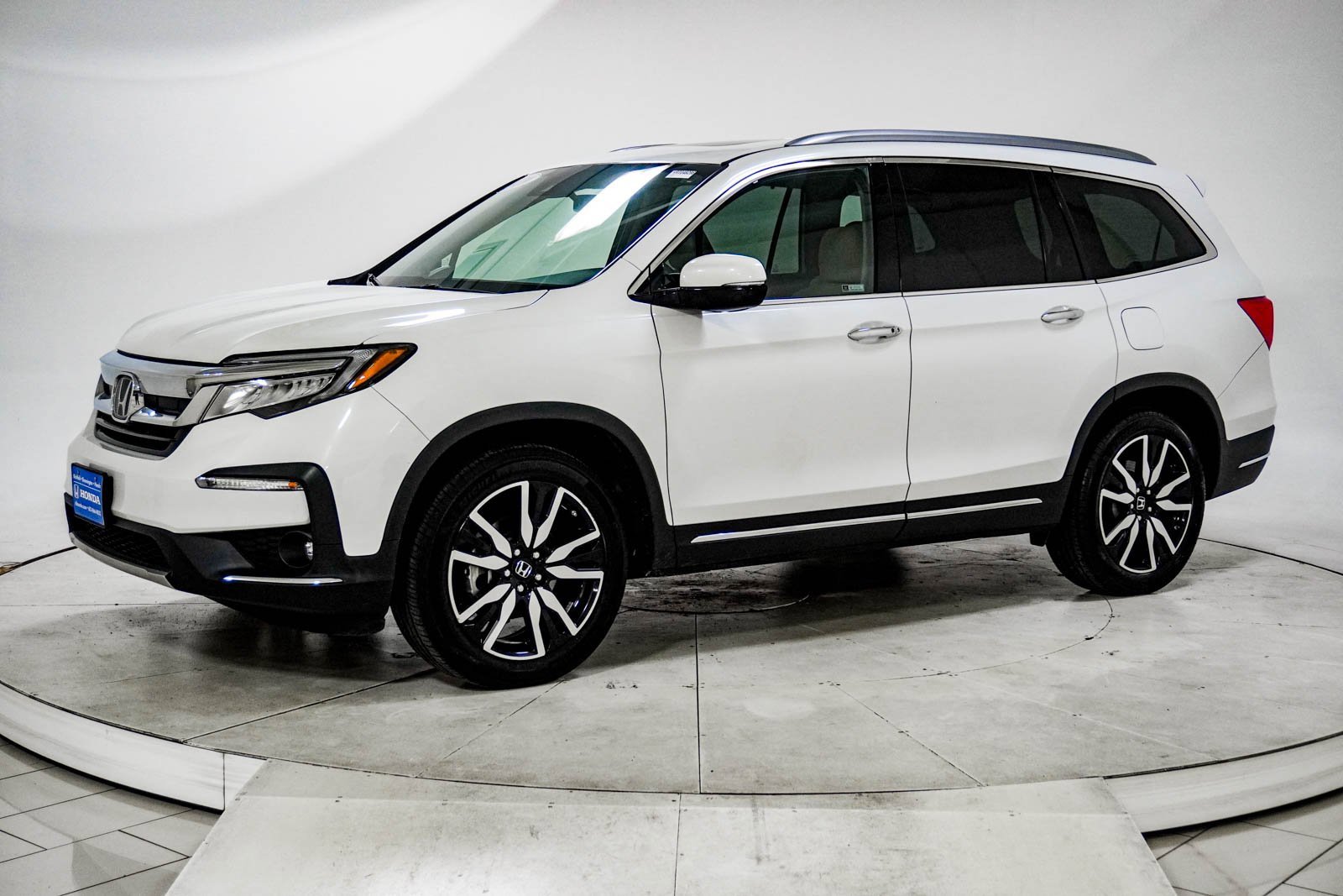 Used 2020 Honda Pilot Touring image 4