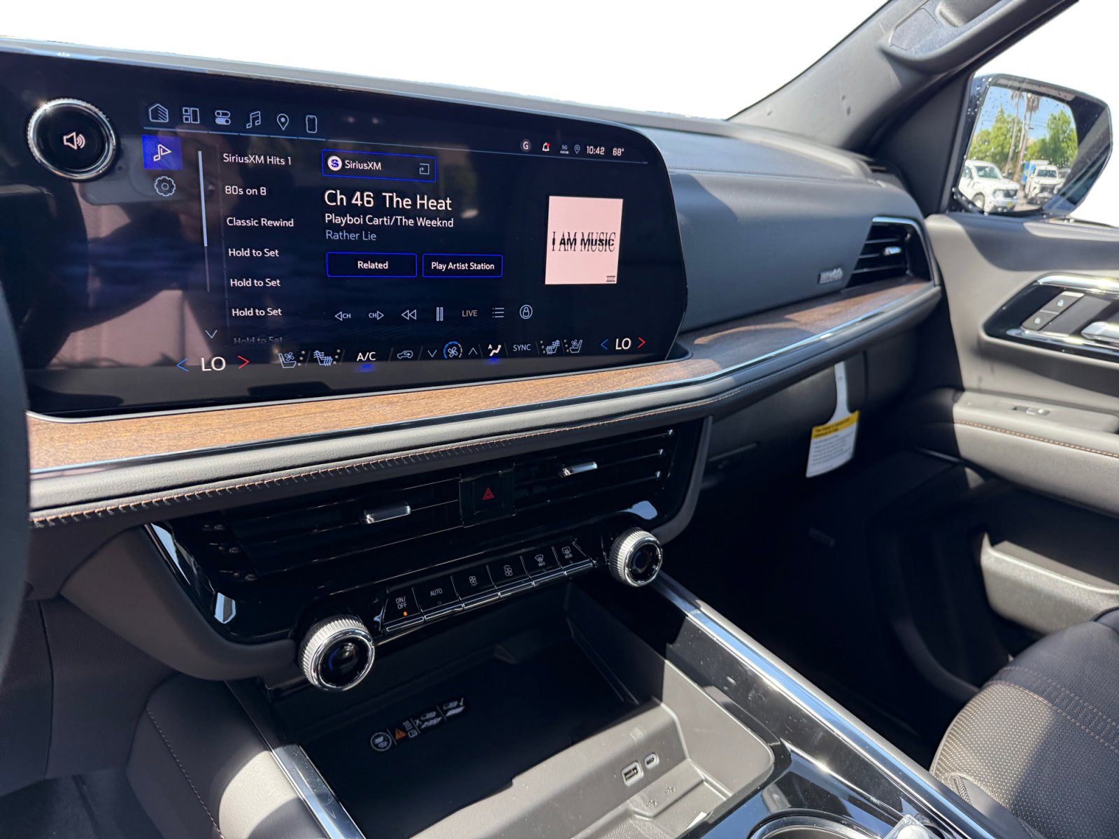 New 2026 Chevrolet Tahoe High Country AWD/4WD image 12