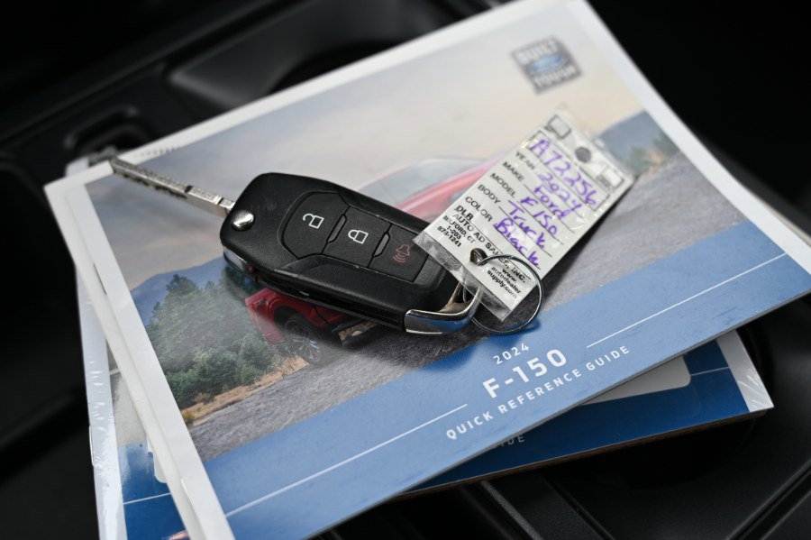 Used 2024 Ford F150 XLT w/ Mobile Office Package image 32