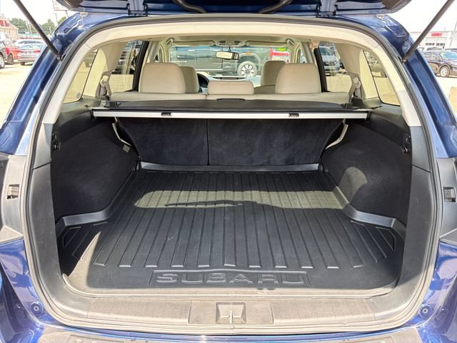 Used 2010 Subaru Outback 2.5i Limited AWD/4WD image 42