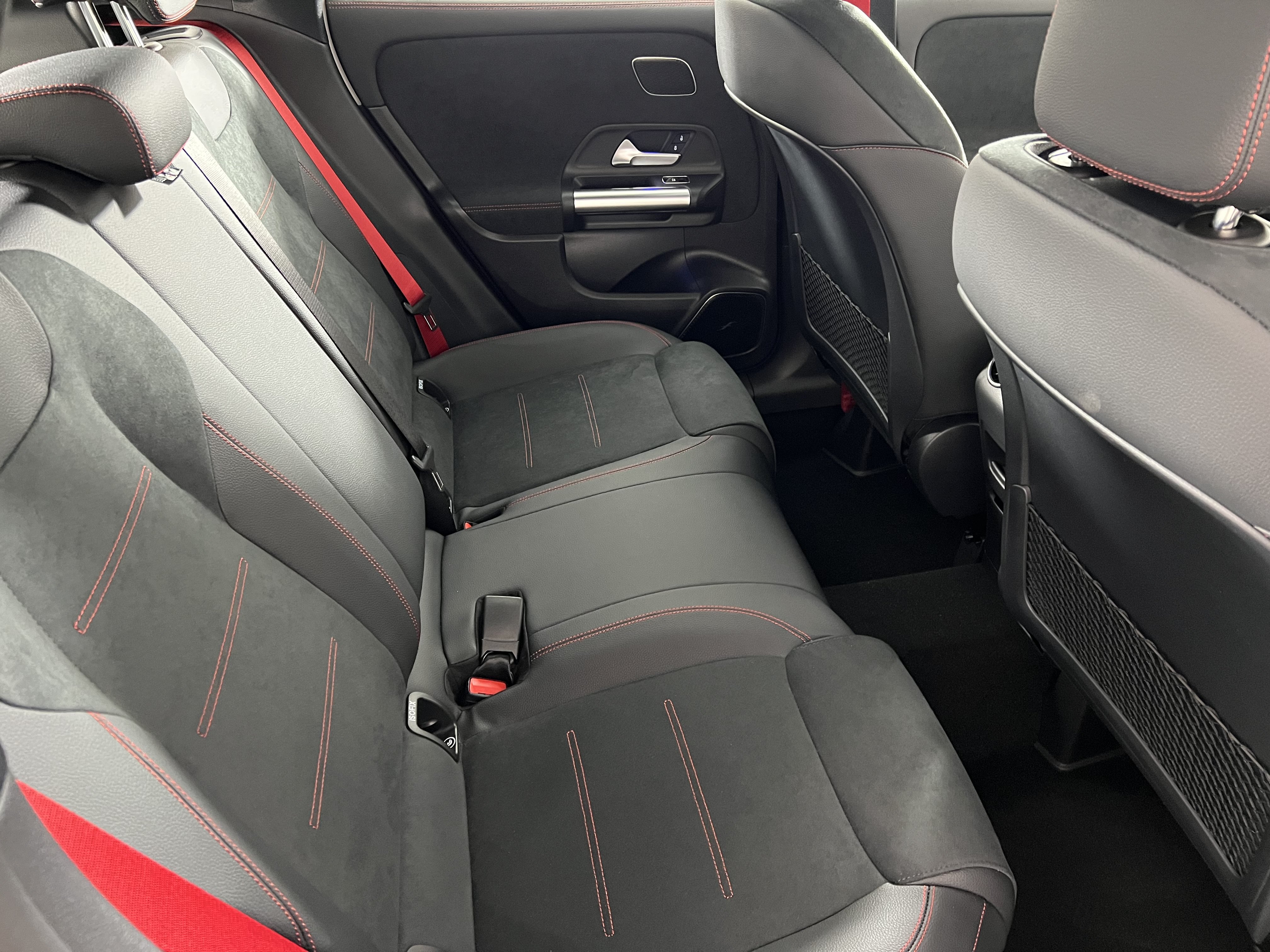 Used 2025 Mercedes-Benz GLA 35 AMG 4MATIC image 24
