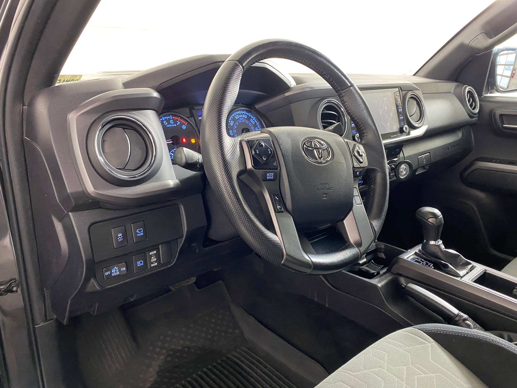 Used 2023 Toyota Tacoma TRD Sport w/ Advanced Technology Package image 4