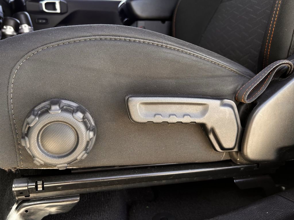 Used 2022 Jeep Gladiator Mojave w/ Trailer Tow Package image 29