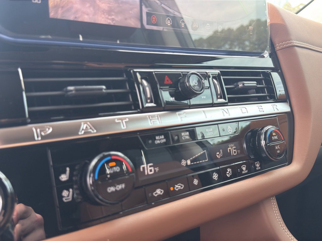 New 2026 Nissan Pathfinder Platinum image 27