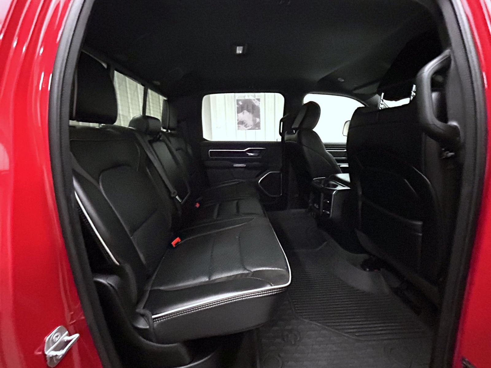 Used 2023 RAM 1500 Laramie AWD/4WD image 18