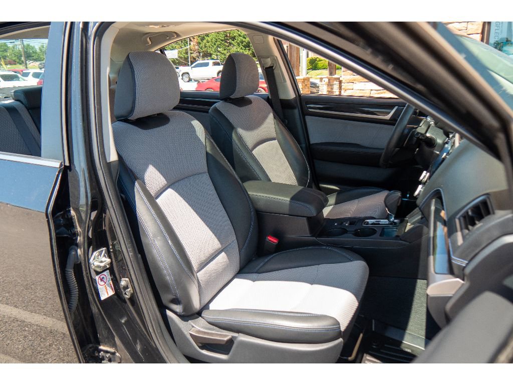 Used 2019 Subaru Legacy 2.5i Sport AWD/4WD image 14