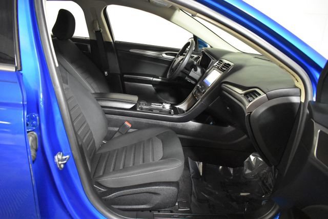 Used 2020 Ford Fusion SE FWD image 35