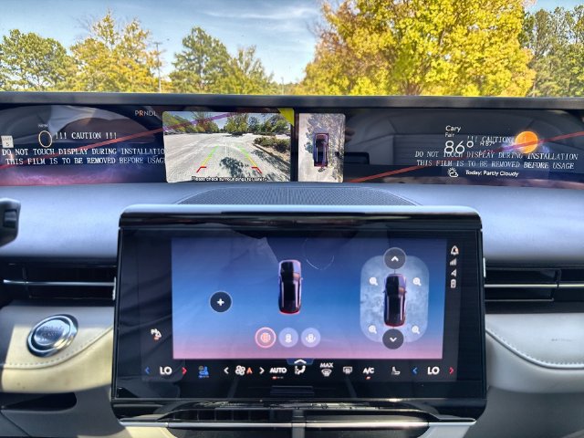 New 2026 Lincoln Nautilus Reserve AWD/4WD image 17