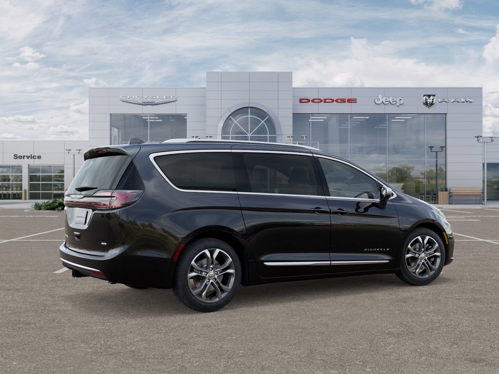 New 2026 Chrysler Pacifica Pinnacle w/ Trailer Tow Group image 4