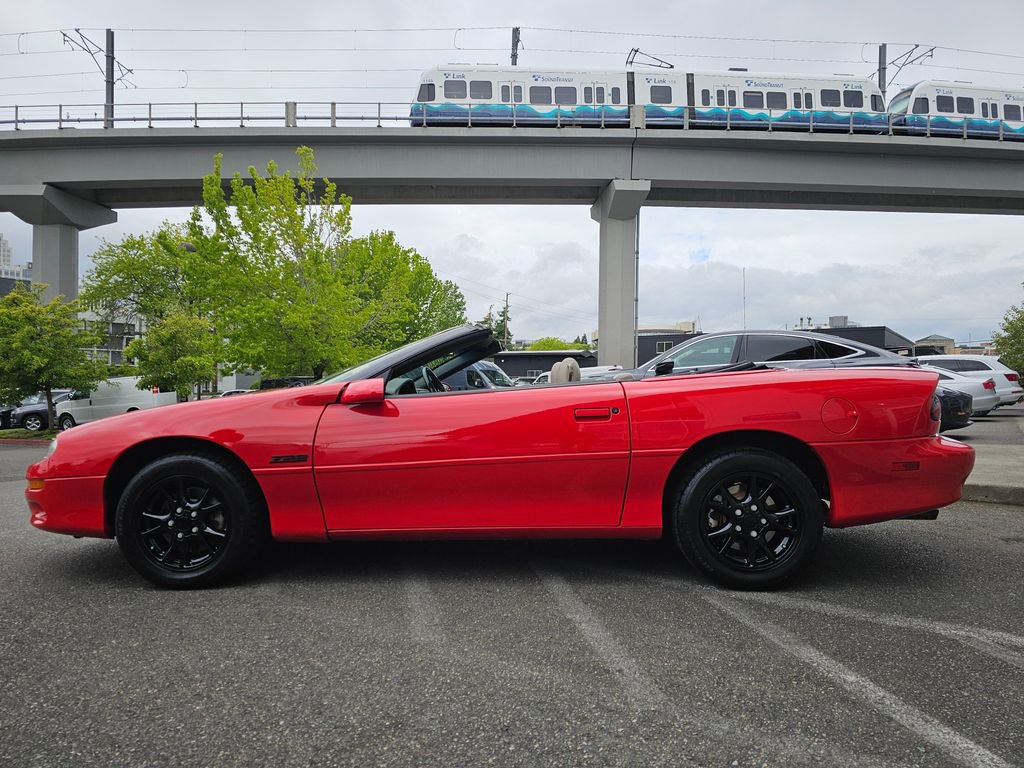 Used 2000 Chevrolet Camaro Z28 image 13