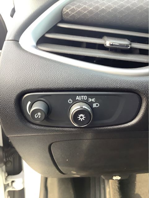 Used 2024 Chevrolet Malibu LT image 20