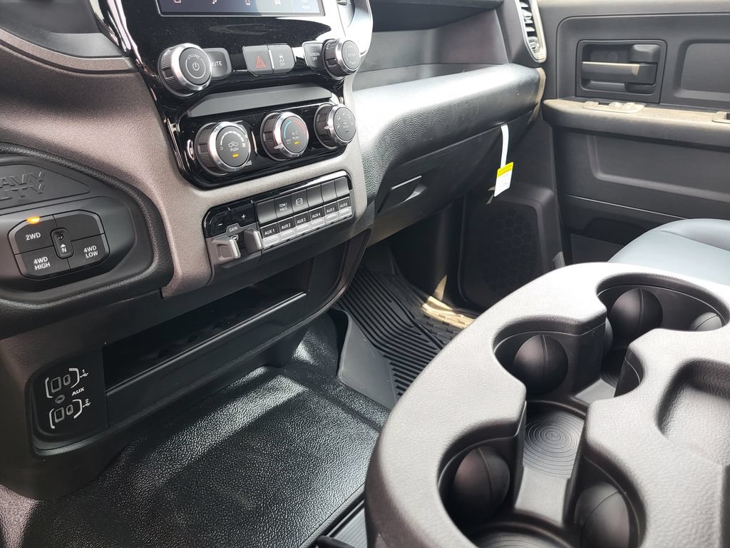 New 2026 RAM 2500 Tradesman w/ Bed Convenience Group AWD/4WD image 22