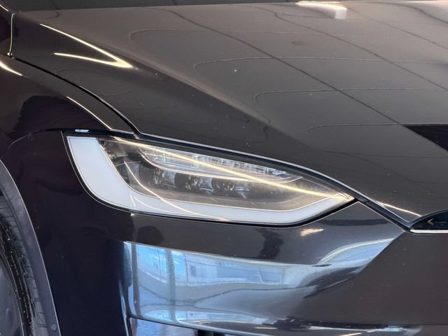 Used 2018 Tesla Model X 75D AWD/4WD image 11