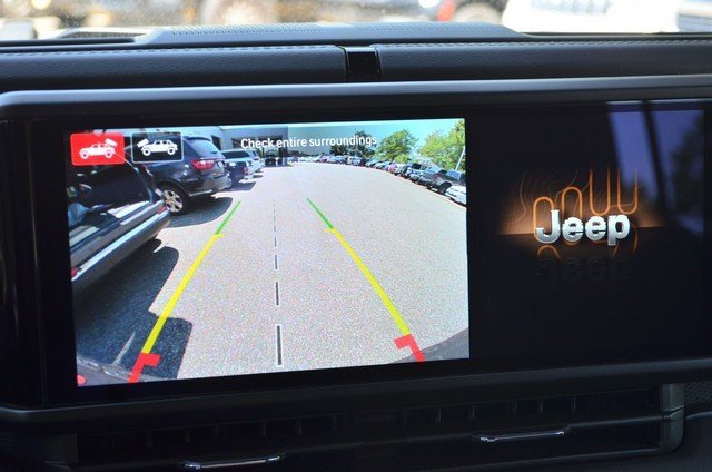 New 2025 Jeep Wrangler Unlimited Rubicon 392 image 30