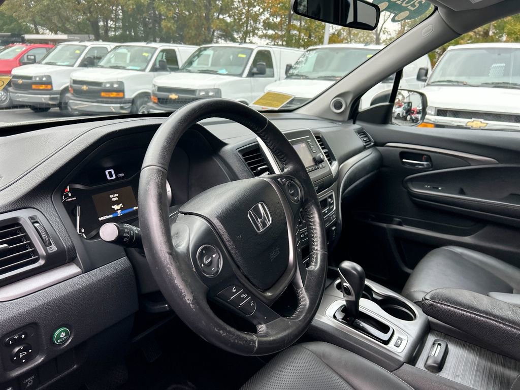 Used 2019 Honda Ridgeline RTL image 11