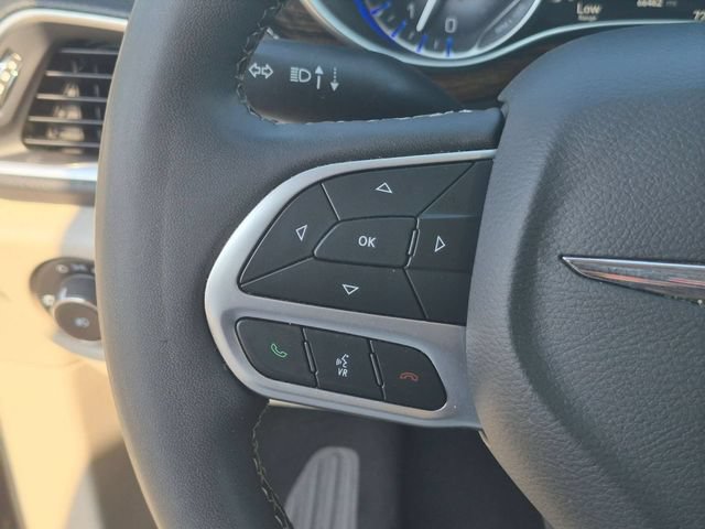 Used 2023 Chrysler Pacifica Limited FWD image 20