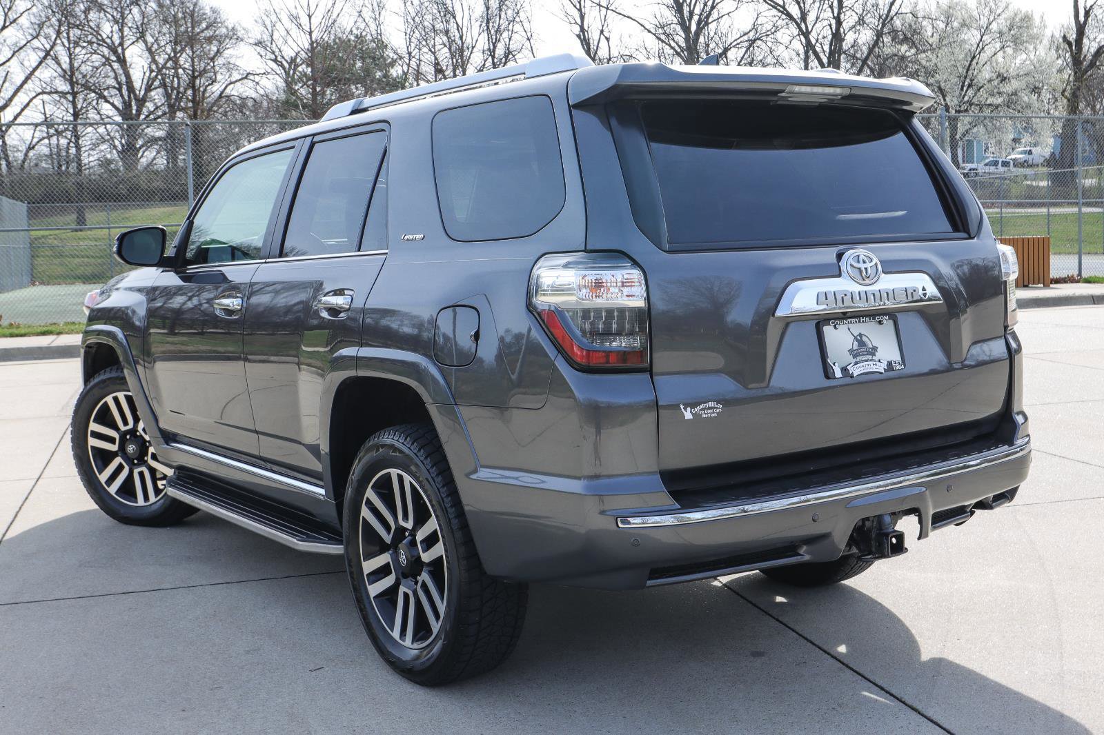 Used 2017 Toyota 4Runner Limited image 15