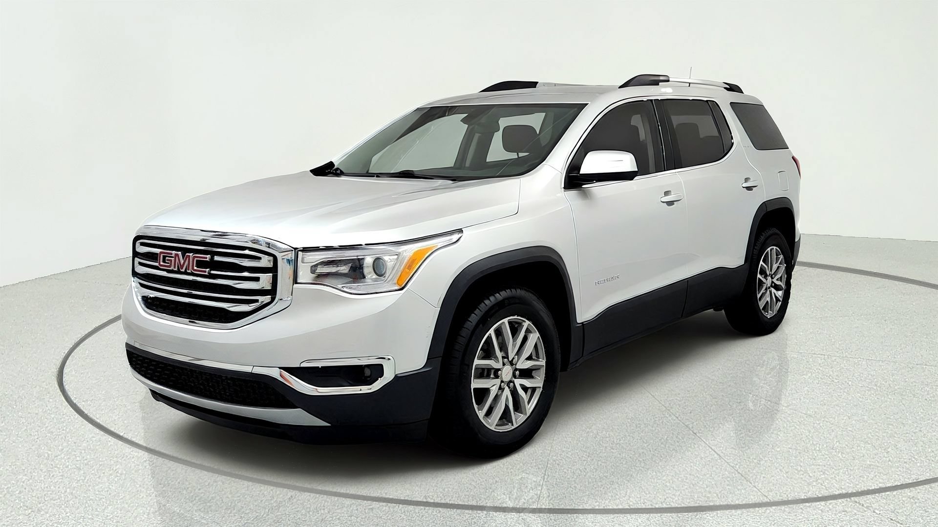 Used 2018 GMC Acadia SLE AWD/4WD image 1