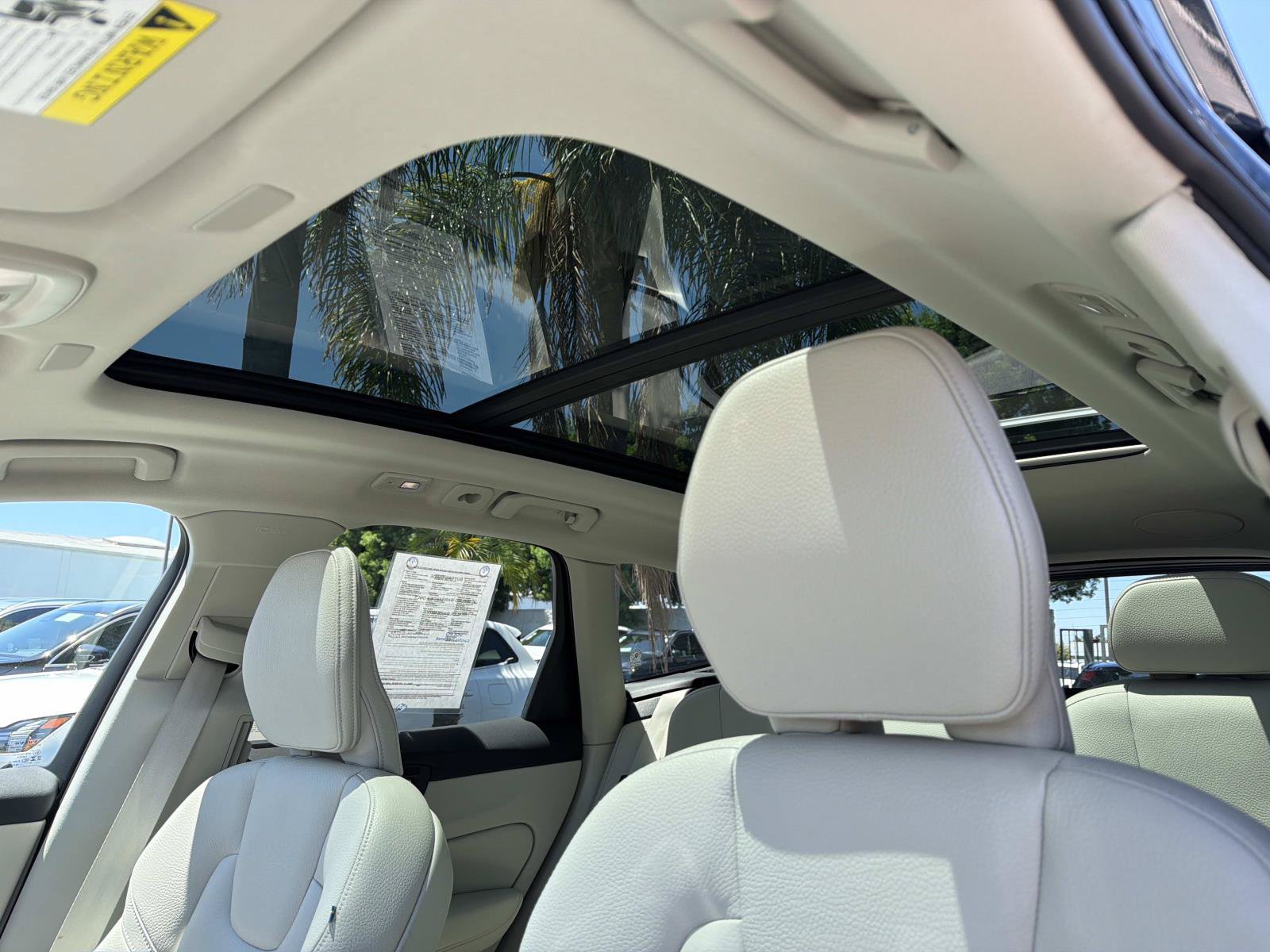 Certified 2024 Volvo XC60 B5 Plus AWD/4WD image 35