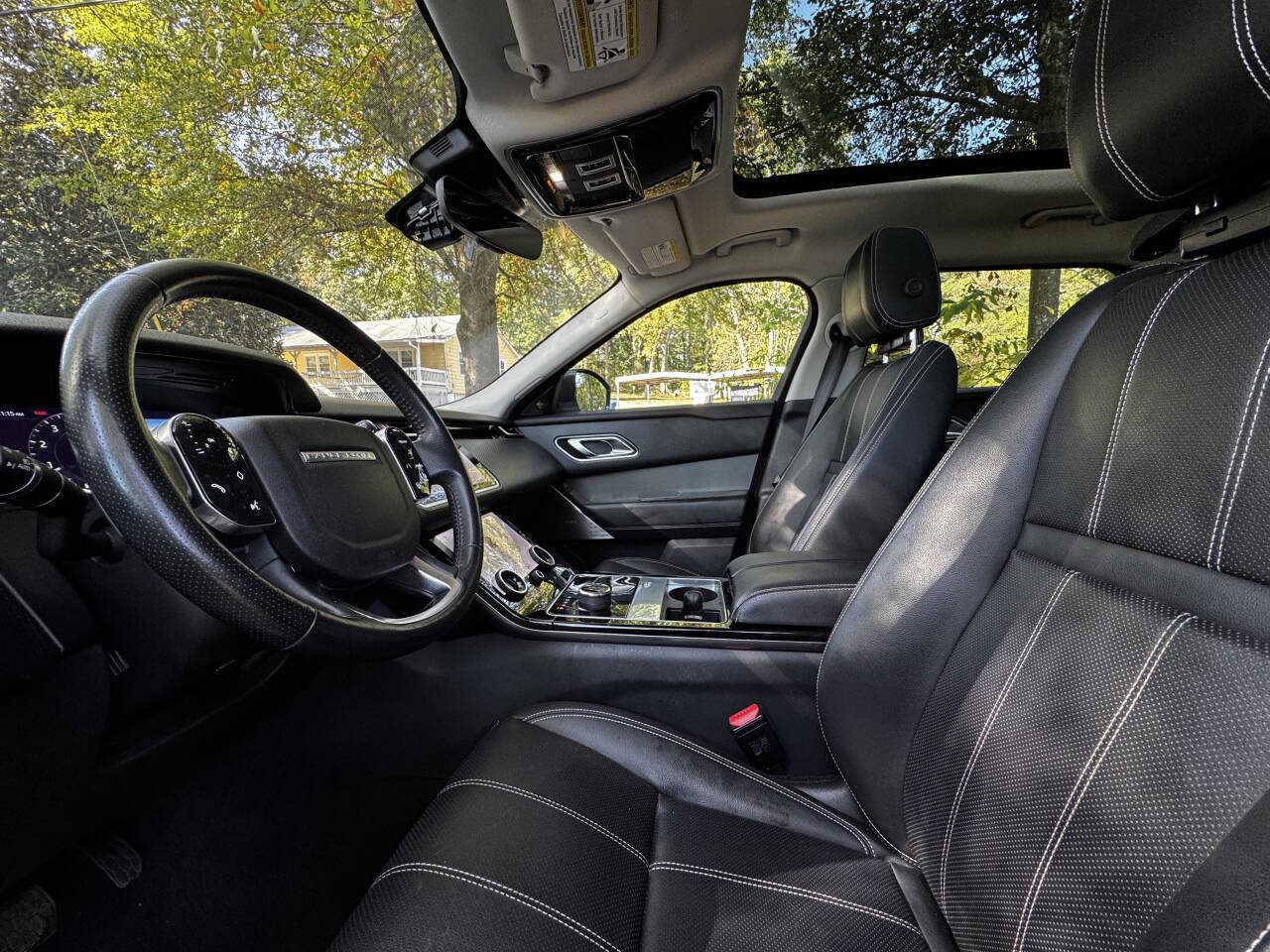 Used 2018 Land Rover Range Rover Velar S image 7