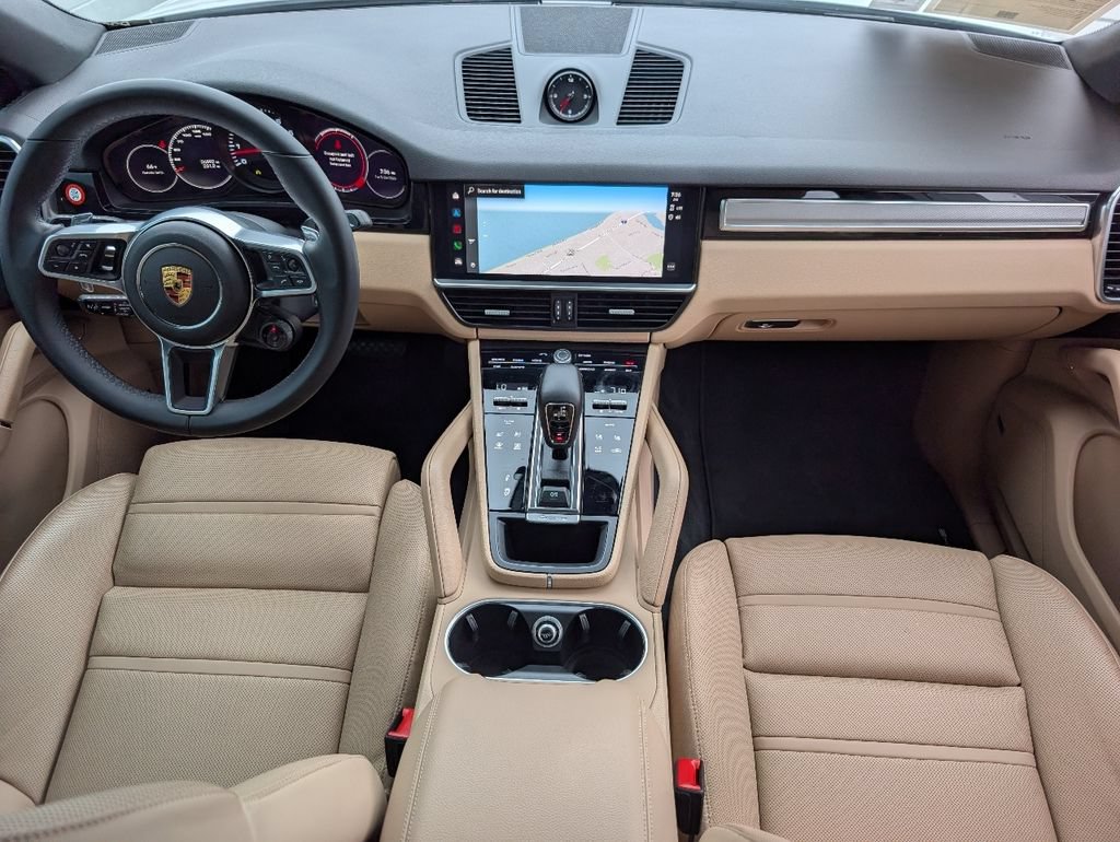 Certified 2023 Porsche Cayenne Platinum Edition AWD/4WD image 6