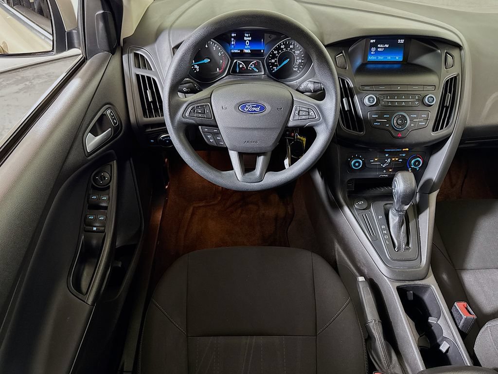 Used 2018 Ford Focus SE FWD image 18
