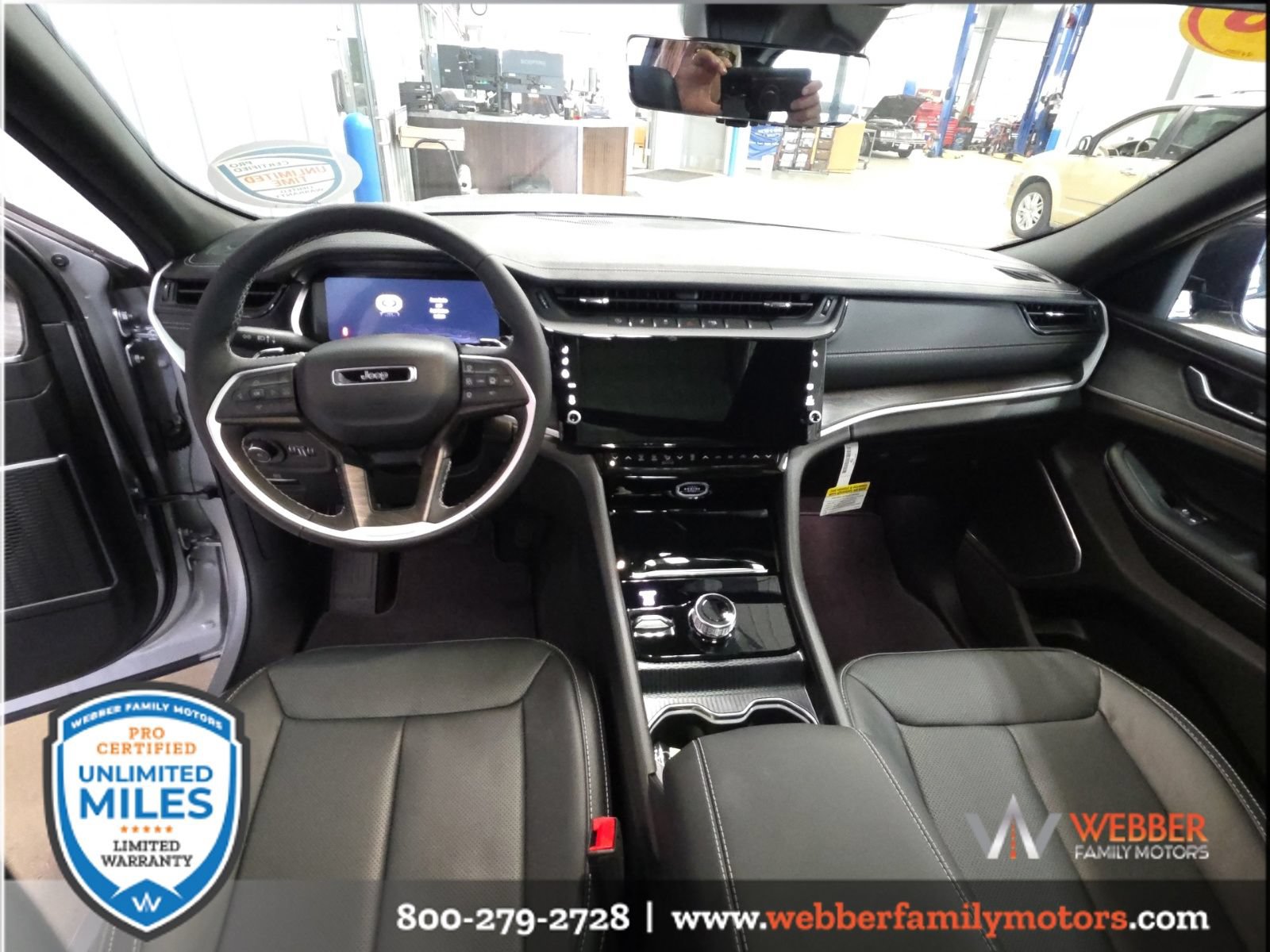 New 2026 Jeep Grand Cherokee Limited AWD/4WD image 15
