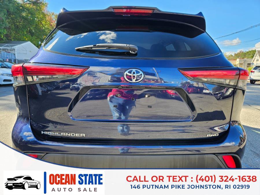 Used 2021 Toyota Highlander L image 4