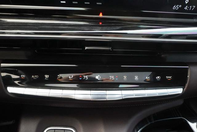 Used 2023 Cadillac Escalade V AWD/4WD image 19