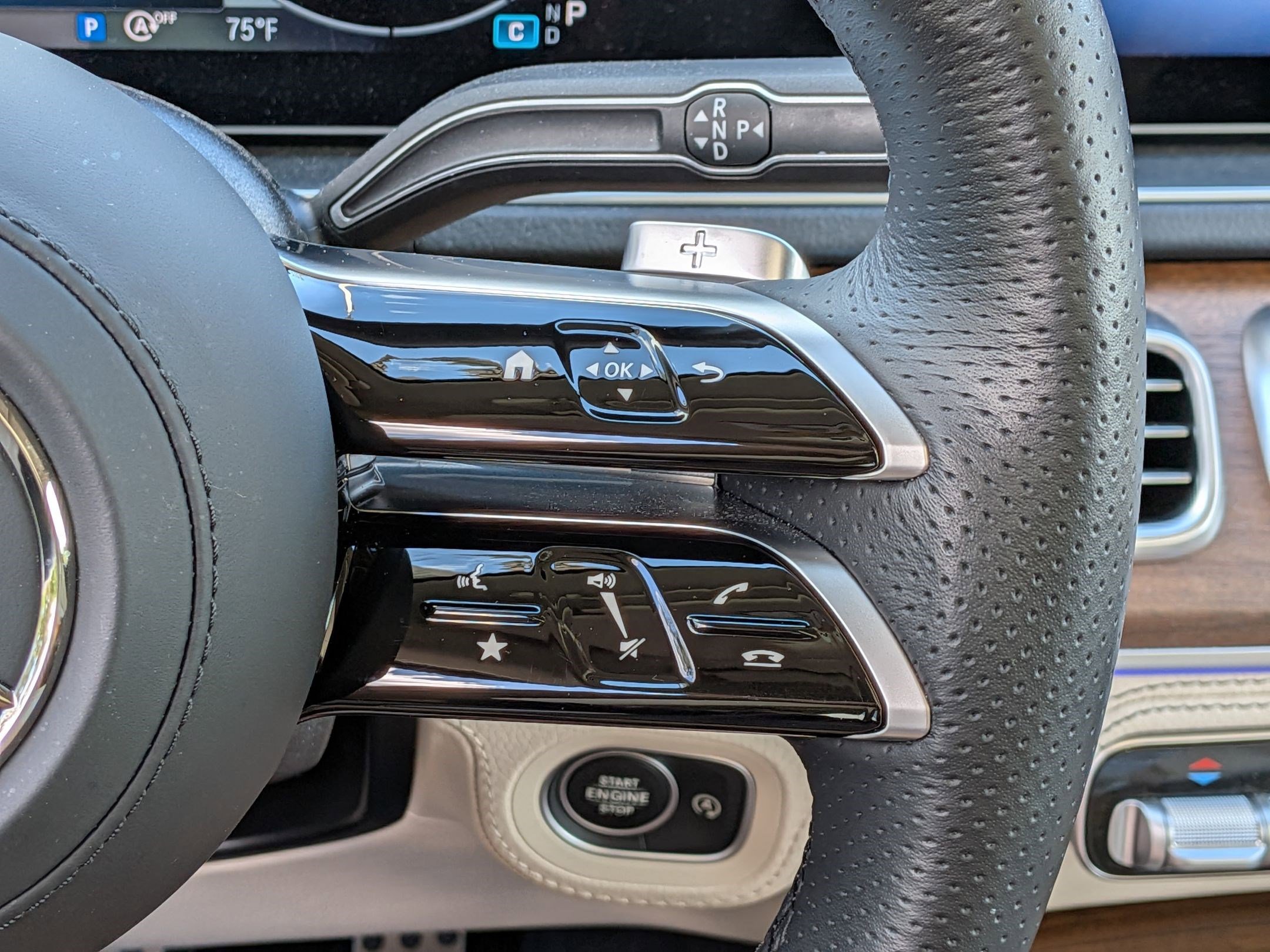Certified 2025 Mercedes-Benz GLS 450 4MATIC image 16