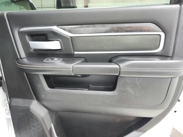 Used 2024 RAM 3500 Big Horn AWD/4WD image 40