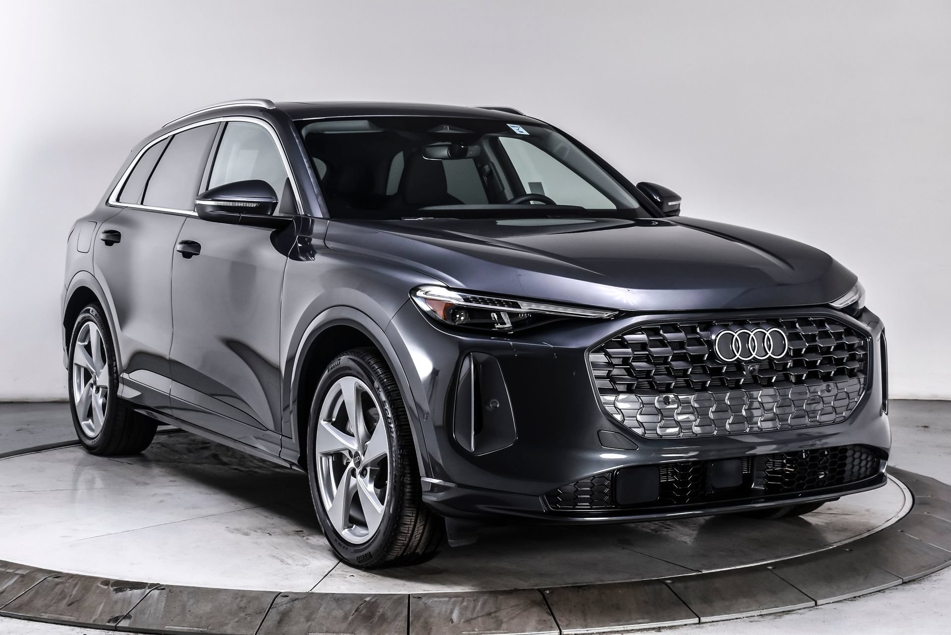 Used 2025 Audi Q5 Prestige AWD/4WD image 8