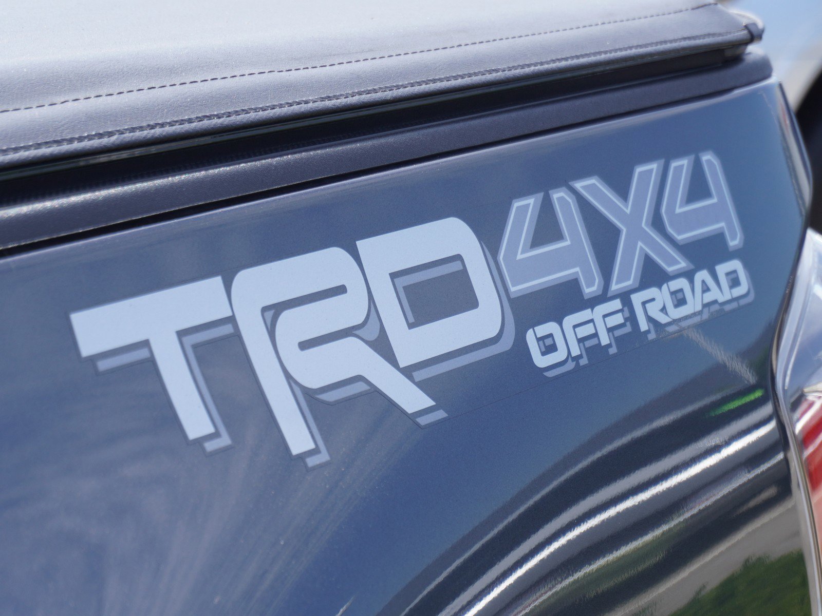 Used 2022 Toyota Tacoma TRD Off-Road w/ TRD Premium Off Road Package AWD/4WD image 34