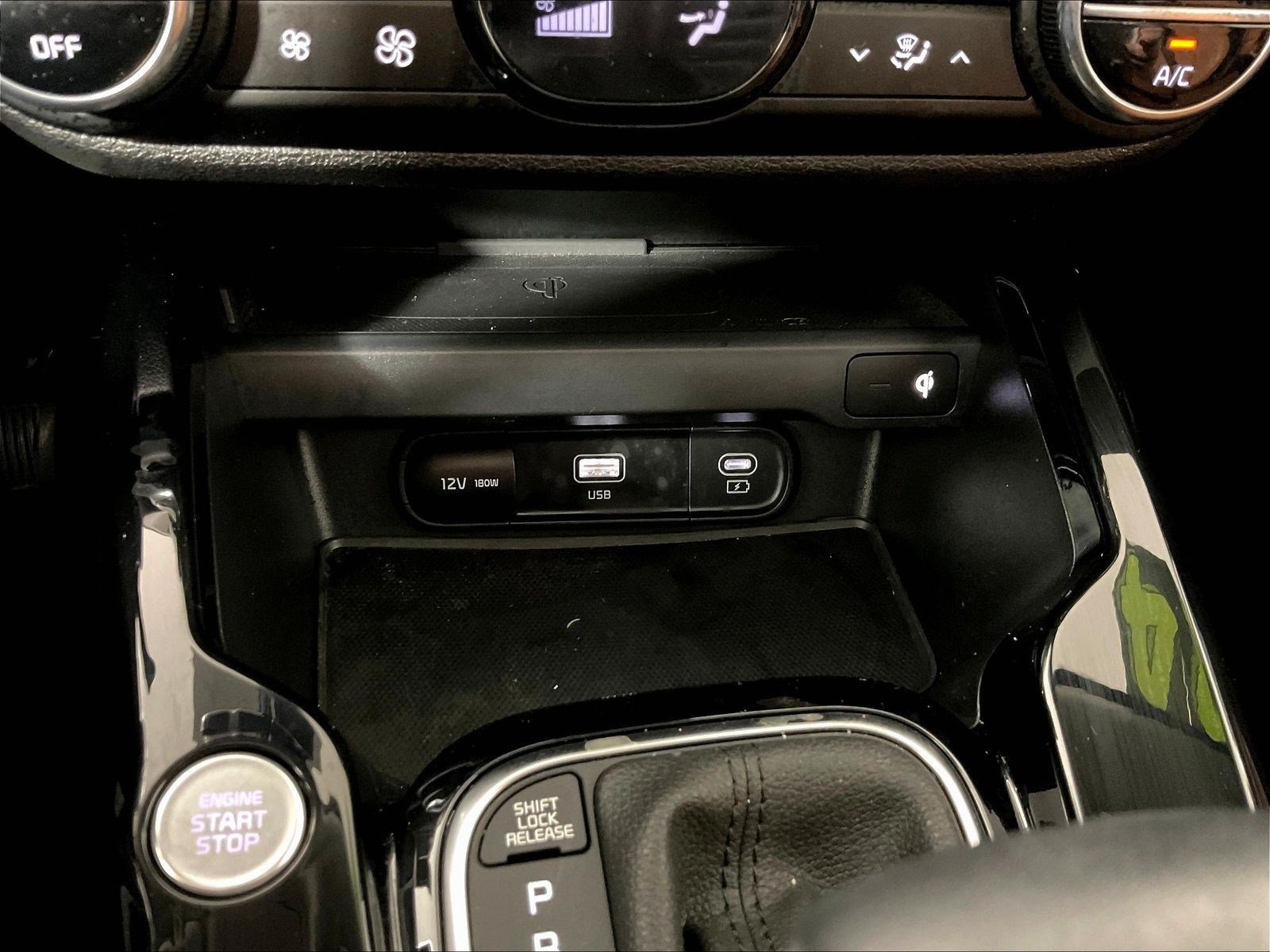 Used 2024 Kia Soul EX w/ Option Group 015 FWD image 16